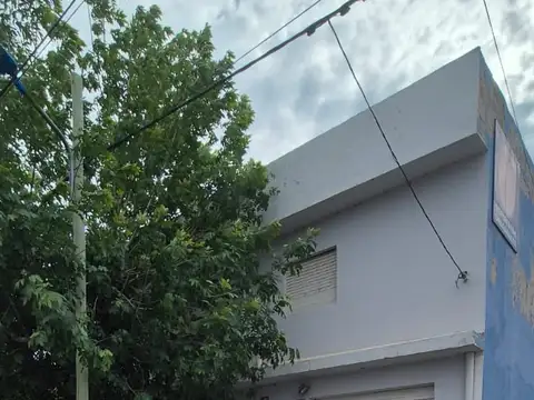 Venta Local Comercial con deposito y casa