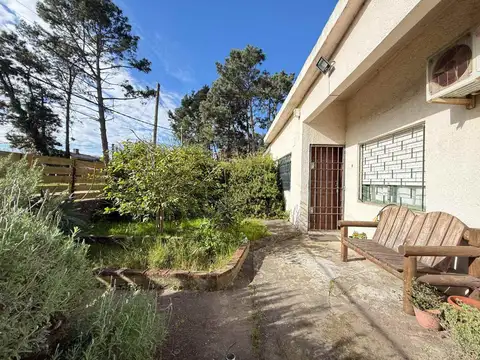 VENTA CASA PINAR 4 DORMITORIOS COCHERA PATIO