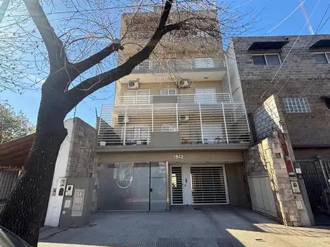 VENTA-COCHERA-PARQUE AVELLANEDA