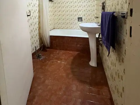 Depto Tipo Casa en Venta en Moron, USD 49.000