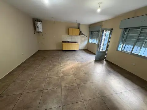 Punilla 2131 Depto Planta Baja, patio grande y sin expensas