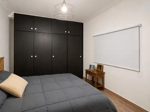 Casa 6 ambientes con 2 baños