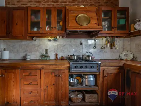 CASA venta OSTENDE  mas departamentos con renta !
