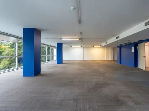 Oficina 4 ambientes con 3 baños