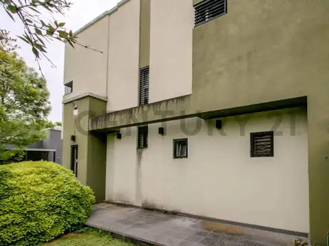 Casa en Venta en Villa Elisa, USD 230.000