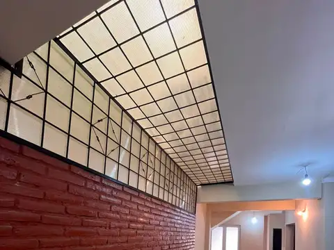 Depto Tipo Casa en Venta de 5 ambientes
