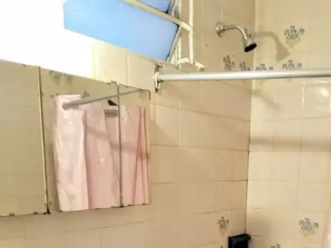 Depto Tipo Casa 2 ambientes con 1 baño