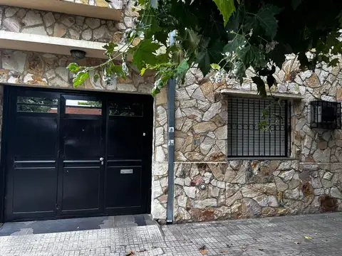 Venta de Casa 3 DORMITORIOS en Barrio Hipódromo, La Plata