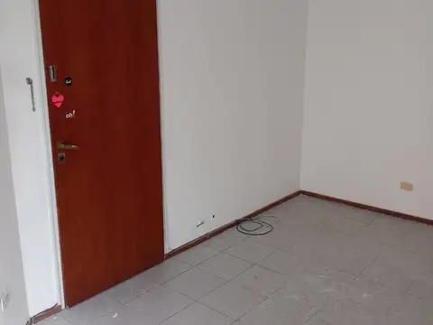 Departamento en Alquiler en Nuestra Señora De Lourdes, $ 400.000