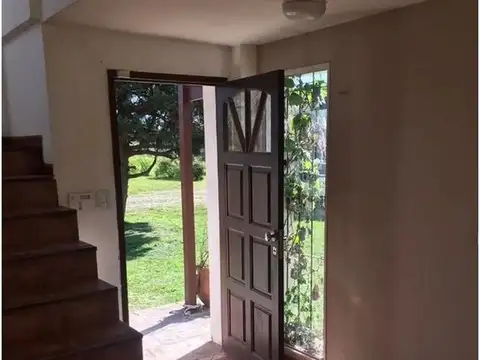 Casa 4 ambientes con 1 baño