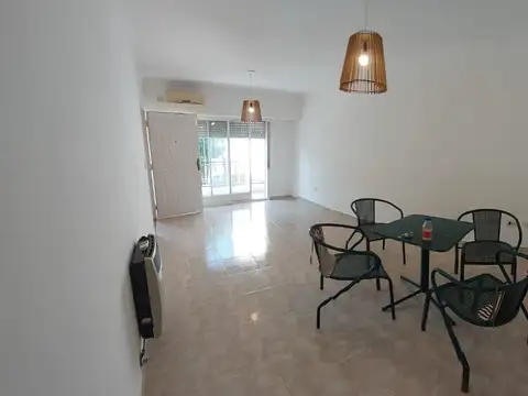 Depto Tipo Casa en Alquiler en Villa Devoto, $ 980.000