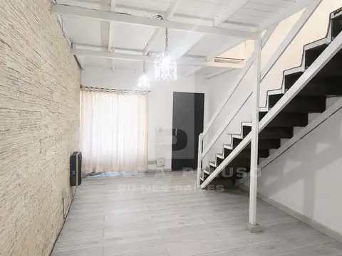 Depto Tipo Casa en Venta en San Antonio de Padua, USD 49.000