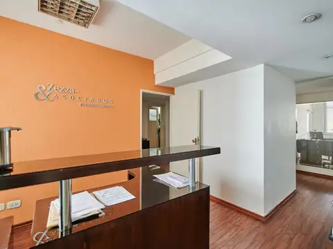 Venta Piso Alto al Frente sobre Av. Callao – Uso Profesional o Vivienda