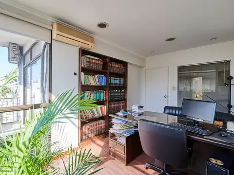 Venta Piso Alto al Frente sobre Av. Callao – Uso Profesional o Vivienda