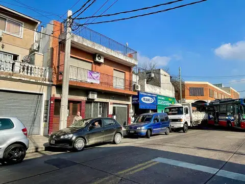 Depto Tipo Casa en Venta de 3 dormitorios
