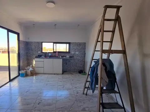 DEPARTAMENTO 2 AMBIENTES CON PATIO ALQUILER SAN JUSTO