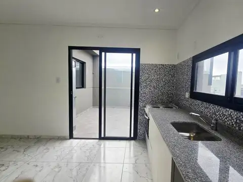 Inclan 3000 , Piso 2