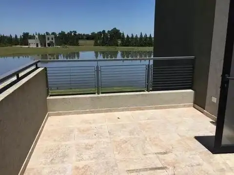 Casa en venta - 2 Dormitorios 2 Baños - 600Mts2 - Brandsen