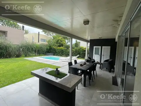 Casa 5 ambientes con 4 baños