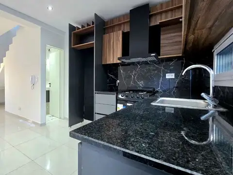 Casa en Venta en El Palomar, USD 139.000