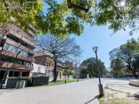 Oficina en venta, en Planta Baja, frente a Plaza del Soldado, Santa Fe