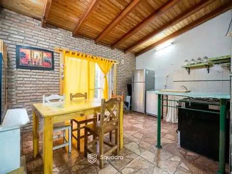 VENTA | PERMUTA - Casa de 2 dormitorios - Centro, San Lorenzo .