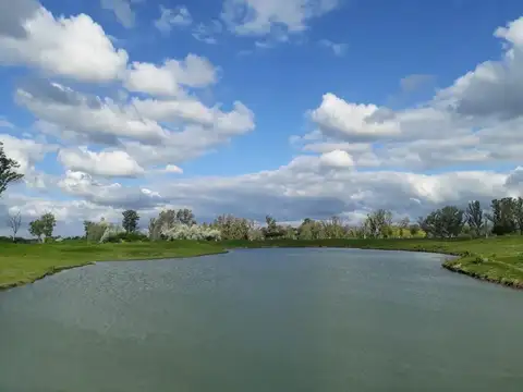 Callejon La Escondida Club de Campo la Asuncion