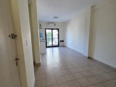 San Martin 600, Piso 1