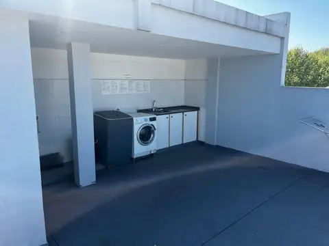 Depto Tipo Casa 2 ambientes con 1 baño