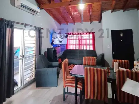 Casa 4 ambientes con 1 baño