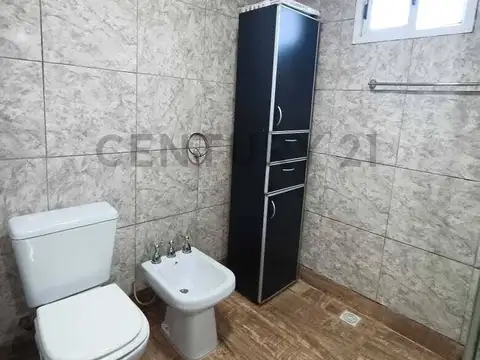 VENTA  CASA 4 AMBIENTES BOSQUES - FLORENCIO VARELA
