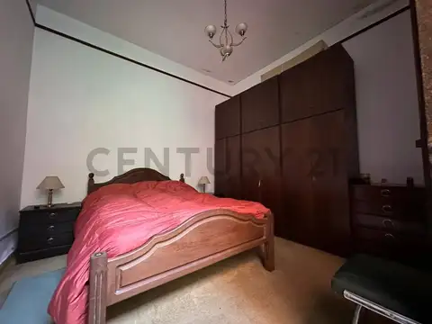 10 Esquina 56 1100, Piso 2