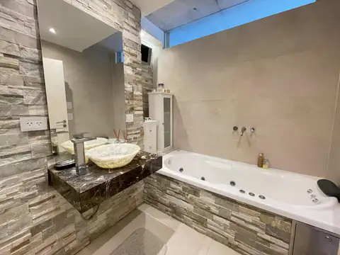Ayres Loft