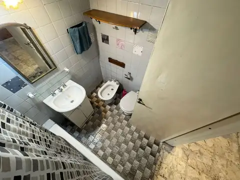 VENTA CASA 4 AMB / COCHERA / APTO CRÉDITO / PATIO