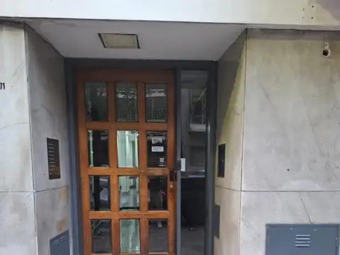 2 AMB LATERAL A REFACCIONAR EN EL CORAZON DE CABALLITO