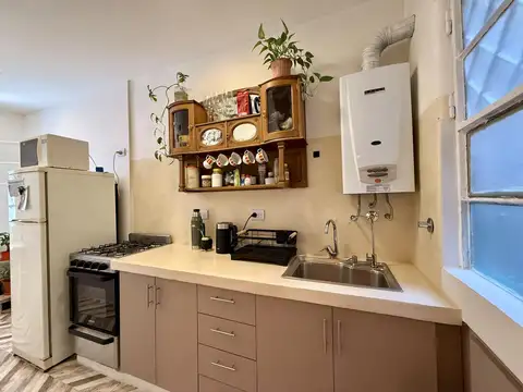 Se VENDE este departamento 3 ambientes con Cocina integrada en RECOLETA