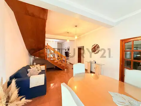 Casa 4 ambientes con 3 baños