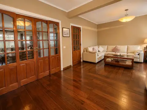 Casa en Venta en Quilmes, USD 260.000