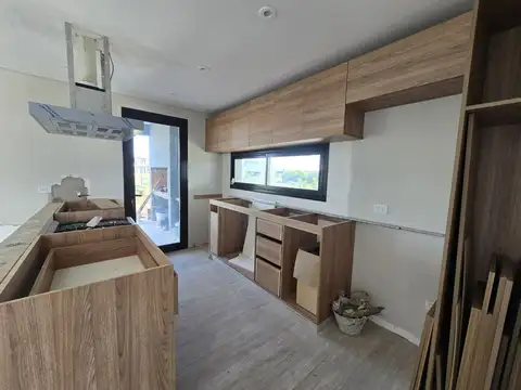 CASA 5 AMBIENTES EN VENTA HUDSON SEBASTIAN GABOTO