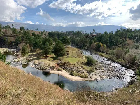 LOTES DE 1 HA CON COSTA DE RÍO EN ATOS PAMPA