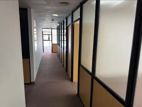 Oficina en Alquiler 24 años