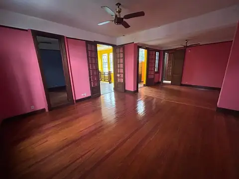 Av Centenario 300, Piso 1°