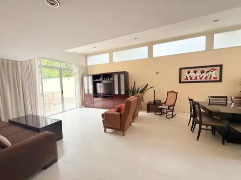 Casa en Venta en Carrodilla, USD 230.000