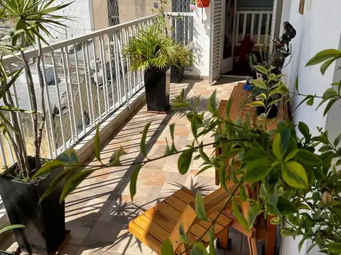 Departamento 5 ambientes con 2 baños