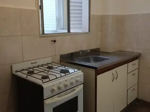 Departamento en Alquiler en Floresta, $ 600.000