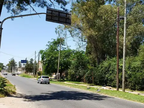 Terreno de 3 Hectáreas en F. Varela con Oficinas, Nave Industrial y Depósito (SE ESCUCHAN OFERTAS)