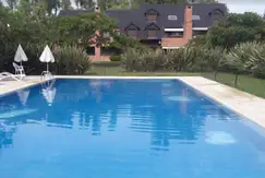 Áreas comunes piscina, club-house, juegos en Pilar Village en G.B.A. Zona Norte, Buenos Aires