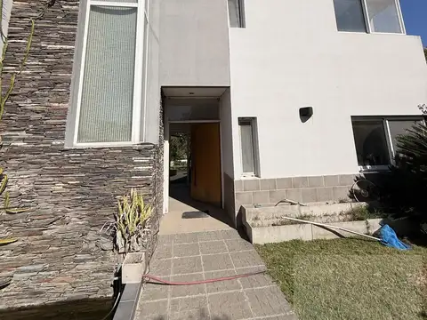 VENTA Casa en Barrio Privado Santa Clara, 4 amb VISTA AL LAGO