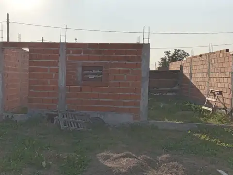 Terrenos y Lotes en Venta en Los Hornos [Cod: 2862]