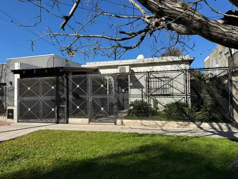 VENTA CASA FLORENCIO VARELA - 3 AMBIENTES